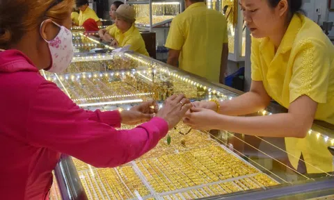 Giá vàng hôm nay 21-11: Tiếp tục suy yếu