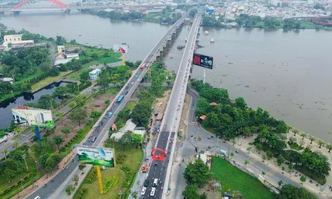 Hình ảnh cầu Bình Triệu 1 chính thức thông xe sáng nay