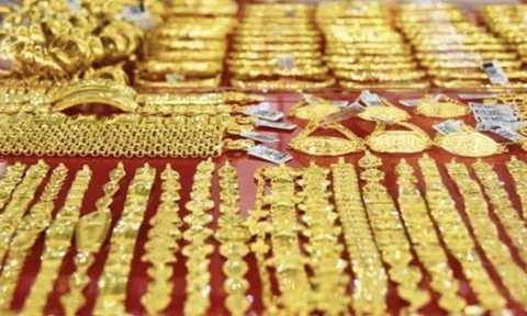 Cần Thơ: Nhiều tiệm vàng bị "bêu tên" nợ thuế và các khoản thu khác