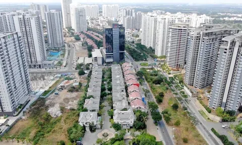 Loạt tuyến phố ở TPHCM 'gánh' hàng trăm tòa chung cư