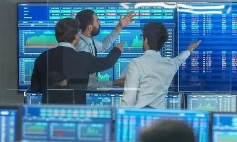 Phiên 25/11: Khối ngoại giảm bán ròng, ngược chiều tung hàng trăm tỷ gom một cổ phiếu ngân hàng