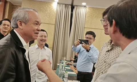 Bầu Đức giải mã cơn sốt cà phê