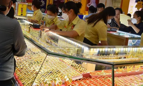 Giá vàng hôm nay 27-11: Bật tăng trở lại