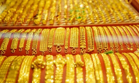 Chiều 27/11: Giá vàng nhẫn mua vào tiếp tục giảm