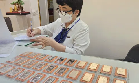 Giá bạc hôm nay 1-12: Nhà đầu tư "giật mình" khi giá bạc lên cao chưa từng có