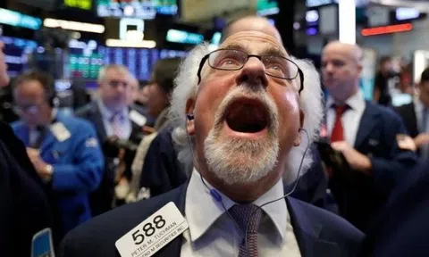 Khối ngoại tung hơn 1.000 tỷ đồng "gom" một cổ phiếu ngân hàng trong phiên 4/12