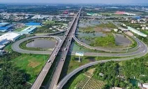 Loạt dự án lớn triển khai, cơ hội đầu tư trên TTCK ra sao?