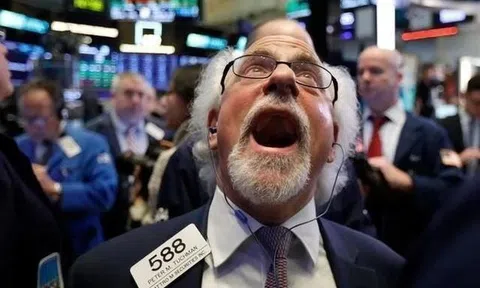 Phiên 8/12: Khối ngoại bán ròng gần 2.000 tỷ trên HoSE