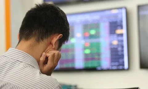 VN-Index tiến sát đỉnh lịch sử nhưng phần lớn cổ phiếu đang "dậm chân" ở vùng 1.580 – 1.600 điểm, CTCK chỉ ra điểm đáng lưu ý