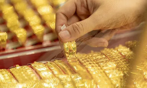 Ngày 11/12: Giá vàng miếng giảm, Bảo Tín Minh Châu và Bảo Tín Mạnh Hải tăng giá vàng nhẫn