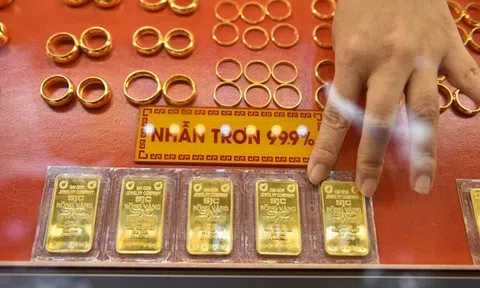 Giá vàng SJC lập kỷ lục mới, hơn 157 triệu đồng/lượng