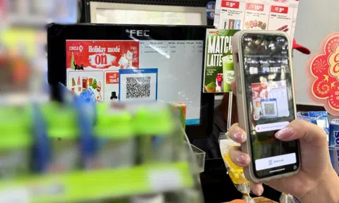 Ngân hàng liên kết với ví điện tử: Dùng sao để có lợi nhất?