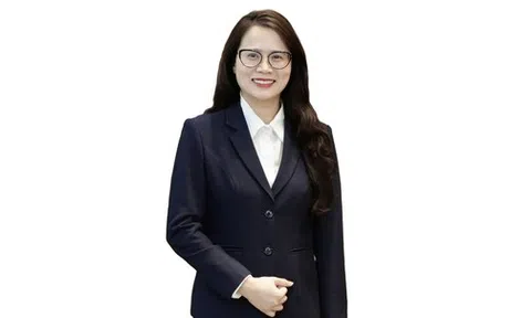Cùng với ông Nguyễn Đức Thụy, một nữ lãnh đạo của LPBank chính thức tham gia ban điều hành Sacombank