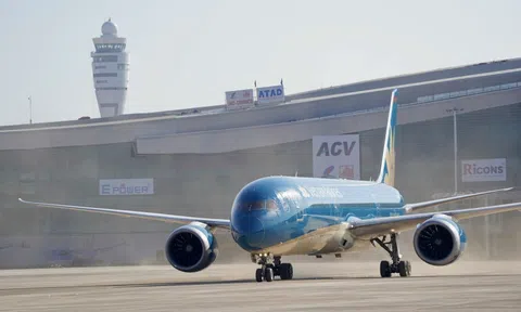 Vietnam Airlines thực hiện chuyến bay chở khách đầu tiên tại Sân bay Long Thành