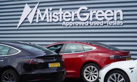 Công ty 'đặt cược' vào người giàu nhất hành tinh bên bờ vực phá sản