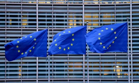 Châu Âu chia rẽ vì tiền bạc