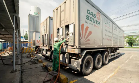 Câu hỏi nóng trong vụ gần 500 xe buýt TPHCM có thể ngừng hoạt động vì thiếu khí