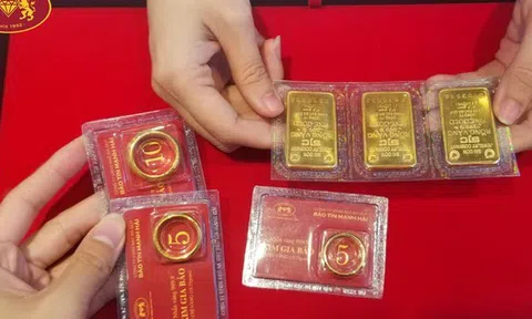 Giá vàng hôm nay (29/12): Giảm mạnh tới 2 triệu đồng/lượng