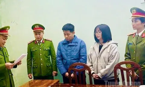 Tạo website giả mạo ngân hàng cho đường dây lừa đảo ở Campuchia, Võ Thanh Tuyền và Trần Thị Phương Anh bị khởi tố