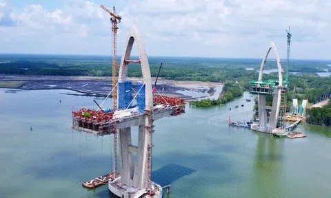 Cây cầu gần 5.000 tỷ đồng nối hai tỉnh giàu bậc nhất Việt Nam sẽ hợp long trong năm nay