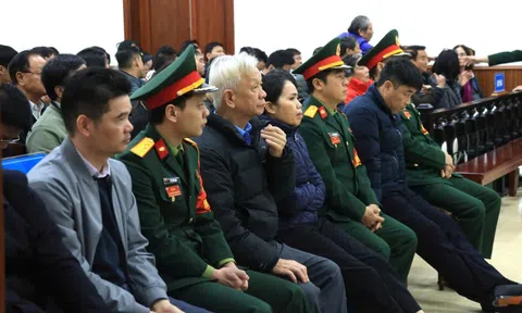 Cựu Chủ tịch Khánh Hoà Lê Đức Vinh vắng mặt trong vụ án sân bay Nha Trang