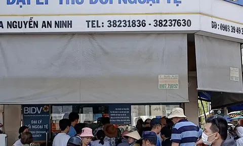 Người dân đổi USD ở đâu để tránh bị phạt nặng?