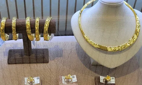 Giá vàng hôm nay 9-1: Đảo chiều tăng vọt