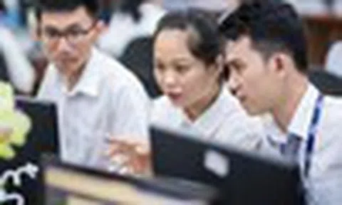 VN-Index thử thách vùng đỉnh mới