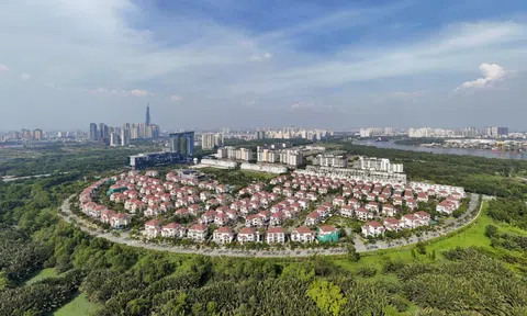 Đất vàng Thủ Thiêm 'chuyển động' sau 8 năm