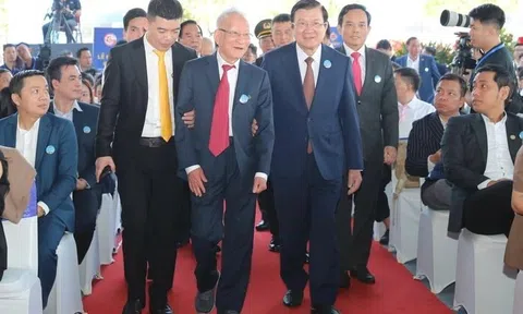 Hàng triệu người dân TP HCM vừa chứng kiến kỷ lục 240.000 tỷ, có 3 "đại gia" đảm nhận trọng trách lớn