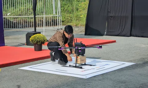 TPHCM chính thức thử nghiệm giao hàng bằng máy bay không người lái