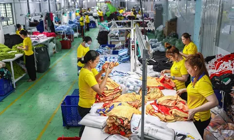 Dệt may vượt khó, giữ đà xuất khẩu