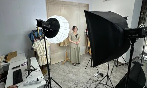 Dịch vụ livestream bán hàng Tết kín lịch, giá thuê KOL tăng chóng mặt