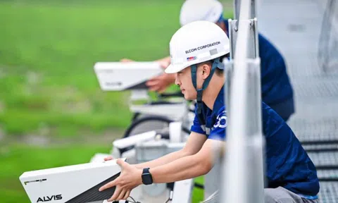 Vì đâu một cổ phiếu công nghệ viễn thông bứt phá vượt đỉnh lịch sử?