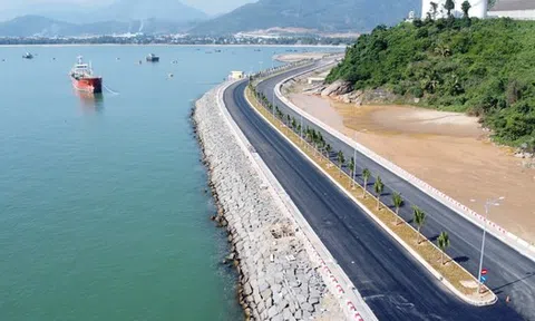 Cận cảnh đại công trường cảng Liên Chiểu trước ngày "về đích"