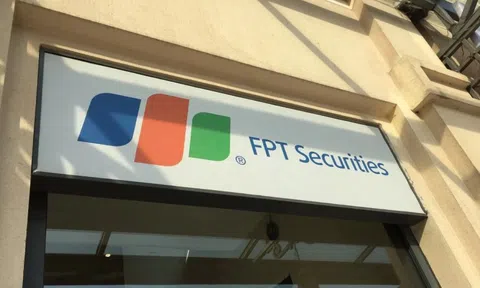 Chủ tịch Chứng khoán FPT nộp đơn xin từ nhiệm