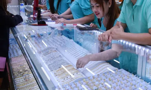 Giá vàng hôm nay 21-1: Giá vàng thế giới tăng 100 USD