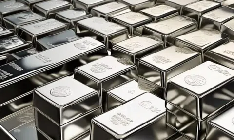 Chuyên gia cảnh báo nóng với giá bạc