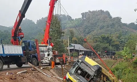 Động thái của Cục Đường bộ về đề xuất cấm xe khách 2 tầng chạy đường miền núi