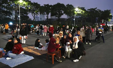 Nóng nhất Hà Nội hôm nay: Sun Group chuẩn bị 950 giàn phun, 4.400 ống pháo hỏa thuật cùng 4.600 pháo hoa nổ tầm cao, sẵn sàng cho “concert pháo hoa quốc gia”