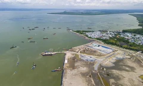 Loạt 'siêu' dự án đẩy nguồn cung nhà phố, biệt thự tăng vọt ở TP.HCM