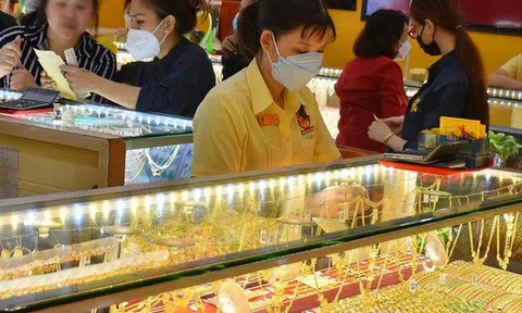 Cử tri kiến nghị có chính sách bình ổn giá vàng