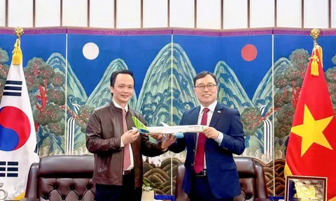 Ông Trịnh Văn Quyết tái xuất