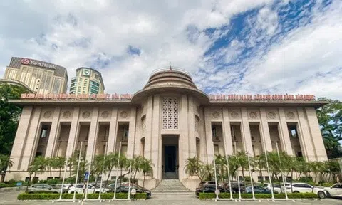 Lãi suất qua đêm tăng vọt lên 9,1%, NHNN tung gói cho vay 100.000 tỷ hỗ trợ thanh khoản hệ thống