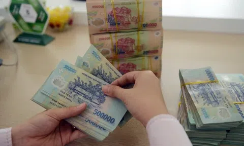 Tăng mạnh tiền lương, thưởng Tết