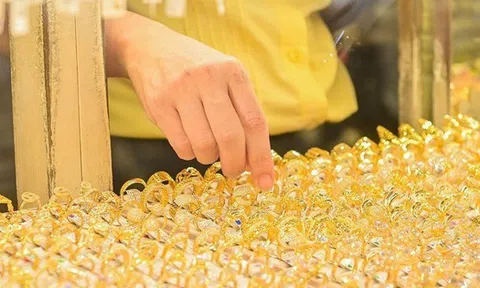 Sáng 6/2: Giá vàng giảm mạnh, xoá sạch mức hồi phục trước đó