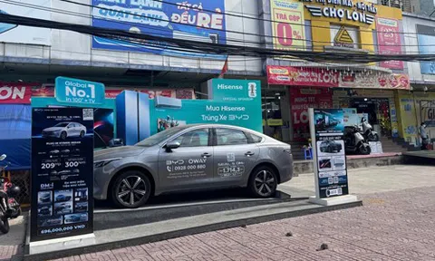 Điện máy tiếp tục "đua" giảm giá