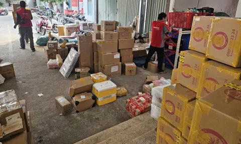 Các đơn vị vận chuyển hàng hoá có thông báo quan trọng trước Tết