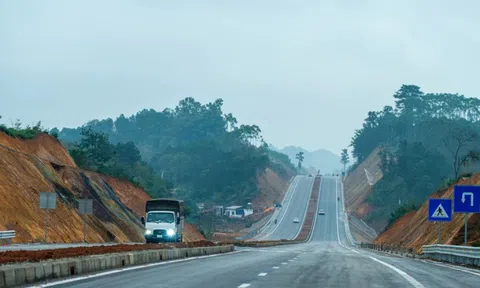 Diện mạo quốc lộ 2.300 tỷ qua Lạng Sơn vừa 'lên đời'