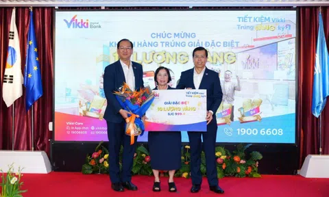 Vikki Bank trao giải 1 ký vàng và 10 giải thưởng giá trị